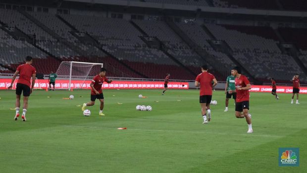 Latihan Timnas Indonesia Jelang Fifa Match Day, Indonesia vs Argentina. (CNBC Indonesia/Rindi Salsabilla)