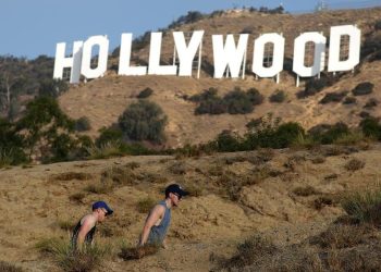 Ramai-Ramai Artis Hollywood Demo Netflix hingga Walt Disney