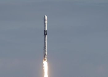Satelit Elon Musk Bocor, Radiasinya Bisa Bahayakan Bumi?