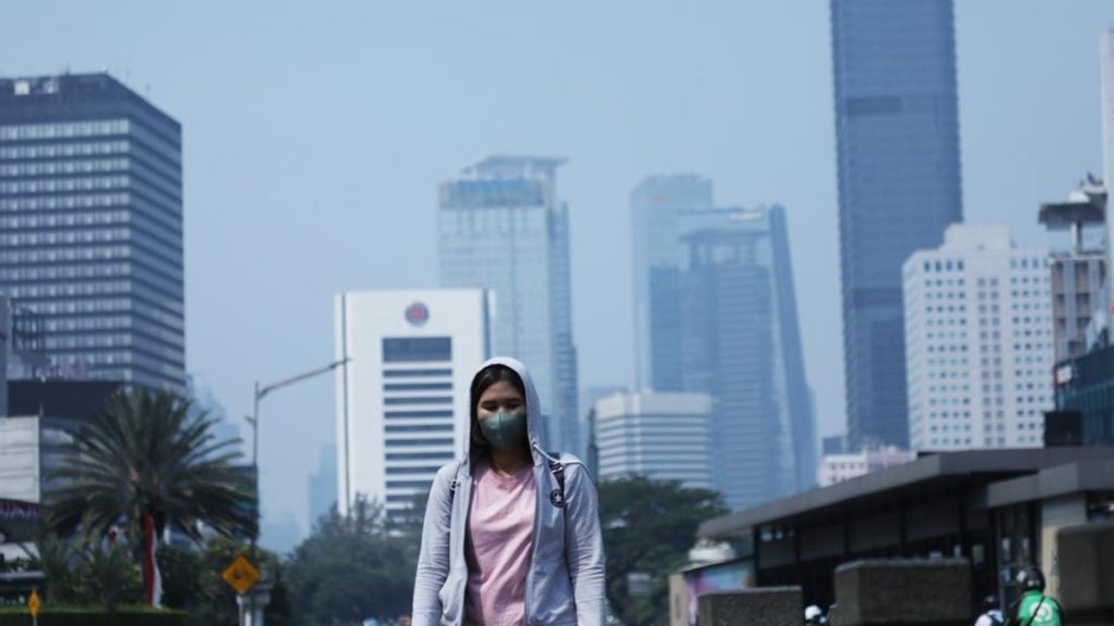 Hujan Buatan buat Kurangi Polusi Udara, Emang Efektif?