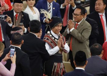 Mengenal Baju Adat Tanimbar dari Maluku yang Dipakai Jokowi