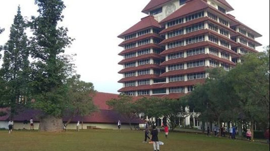 Plus dan Minus Jadi Sarjana Tanpa Skripsi Menurut Pengamat