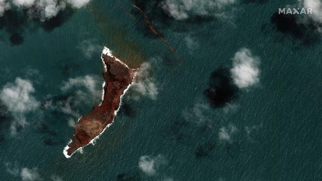 Peringatan Gunung Api Bawah Laut Meletus Picu Tsunami di 2025